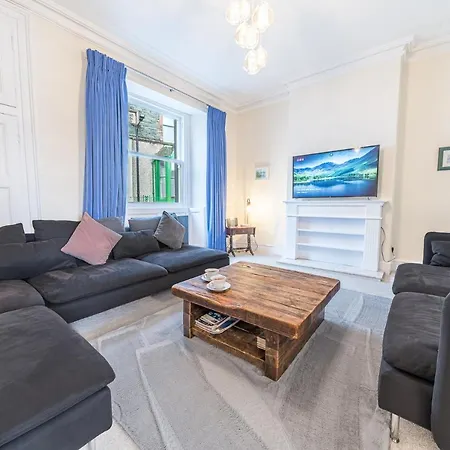 The View - Characterful In Keswick Apartment